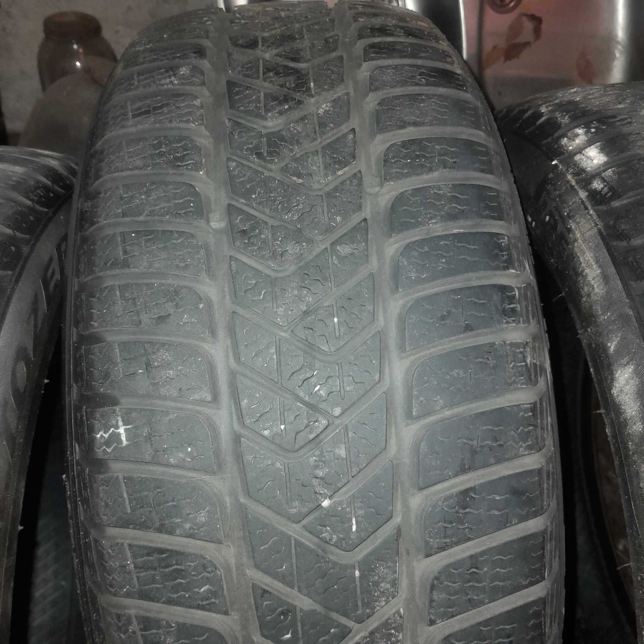 opony 225/45 18 Pirelli 16 rok