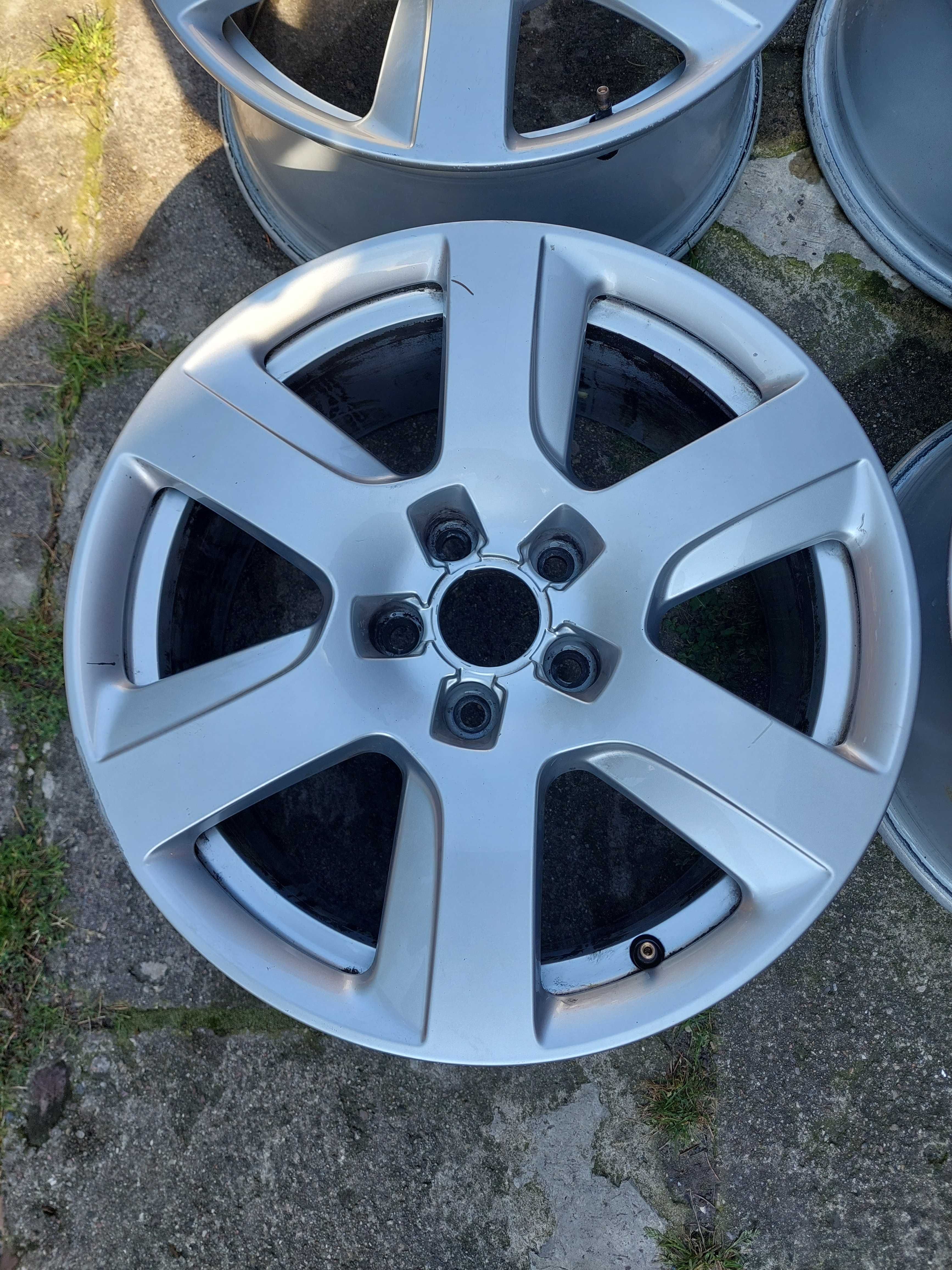 Oryginalne Alufelgi Audi A4 A6 Q3 Q5 17" 5x112 ET37 7.5Jx17