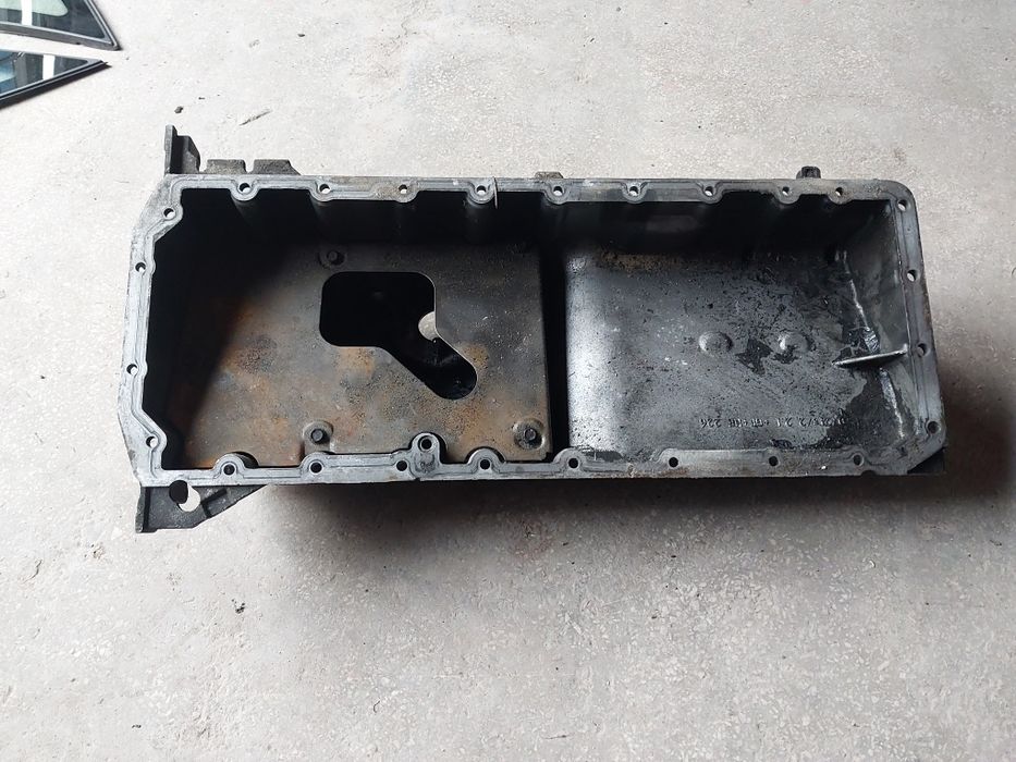 Miska olejowa bmw e 60 e 61 e 90 e 91 e 92 335 D diesel M57