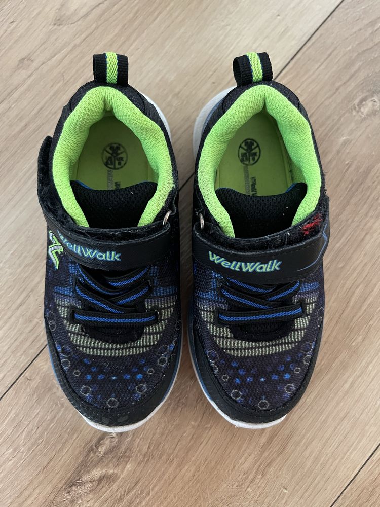 Adidasy chłopiece rozmiar 24