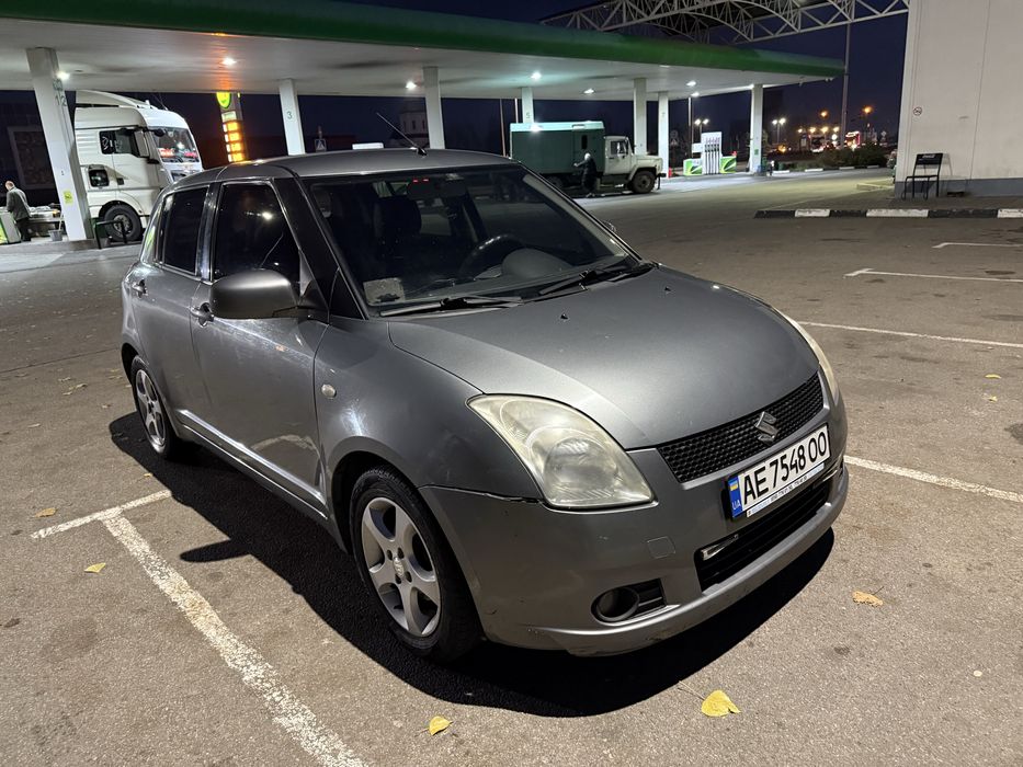 Продам Suzuki Swift 2005 автомат