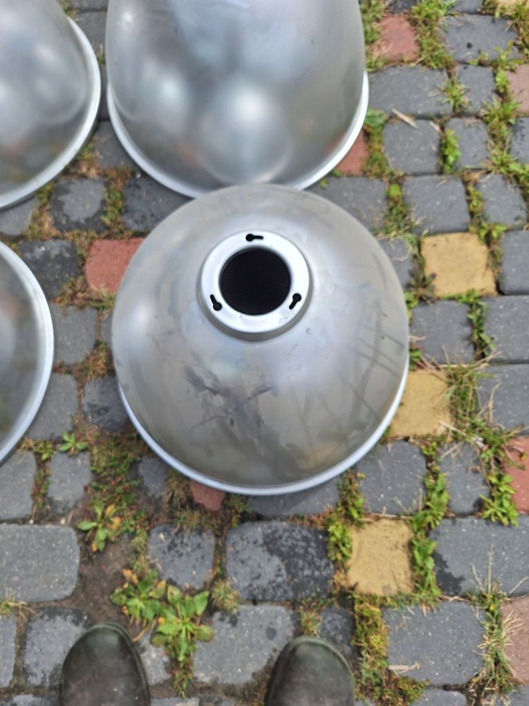 Klosze lamp przemysłowych