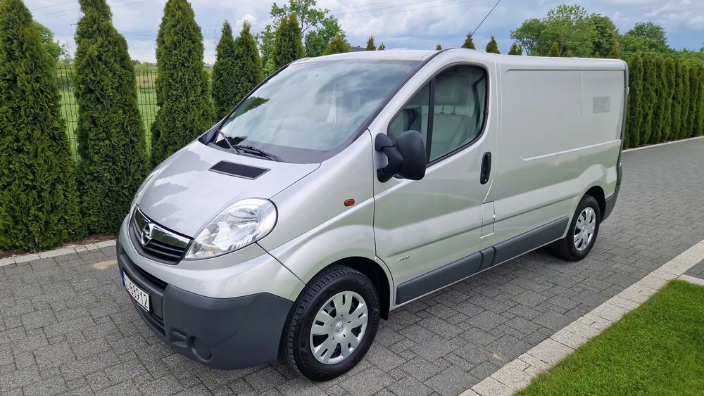 Opel Vivaro  2.0 Cdti 114km Ładny Stan Klimatyzacja z Niemiec