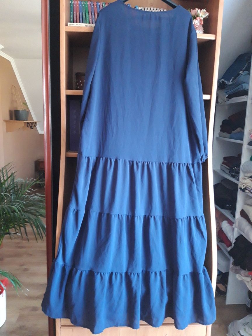 Długa sukienka z falbanami rozmiar 48/50/52  5XL  Shein Curve
