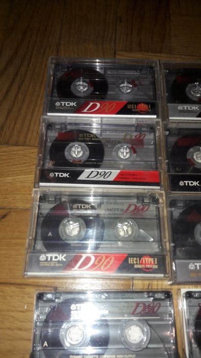 Кассеты TDK D90. Стандартные коробки.