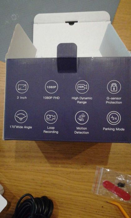 Câmara instalar em automóvel Nova. Serve para câmara de marcha atrás