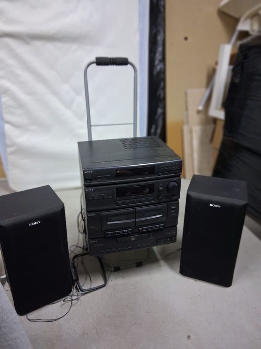 Aparelhagem sony com 2 colunas