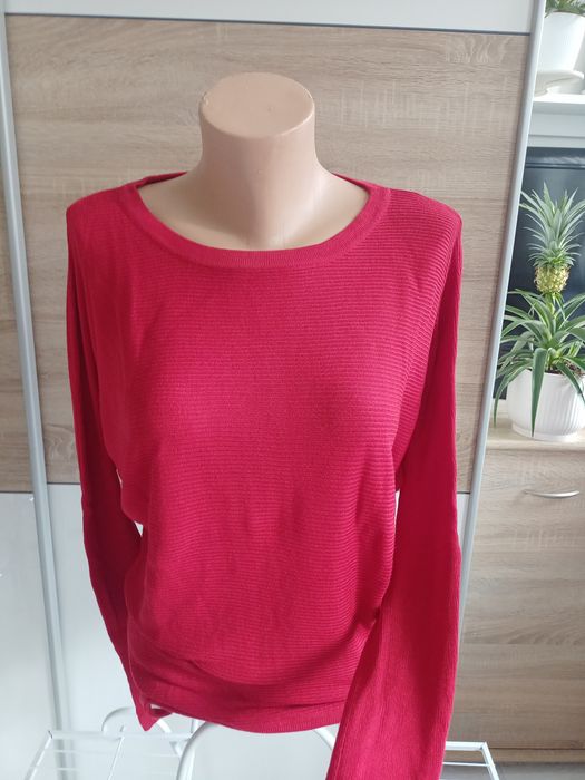 Czerwony sweter Reserved