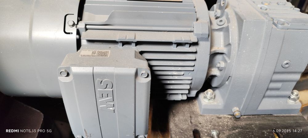 Moto reduktor sew 2.2 kw 200 obr na min