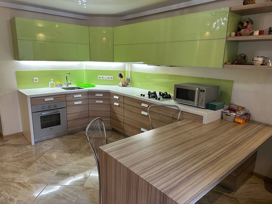 Продам квартиру. Олександрівський район