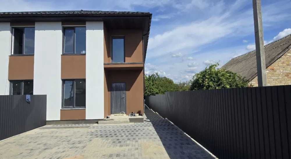 Без%!Продам Дуплекс 130м2 с. Гатне  97000 торг