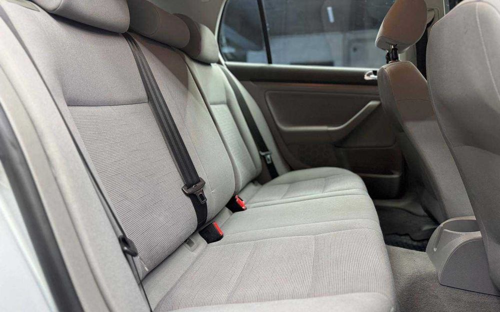 Volkswagen Golf 2003