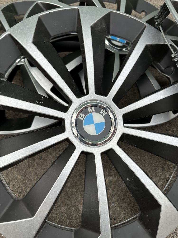 Продам покришки значок BMW знімається, діаметр 14.