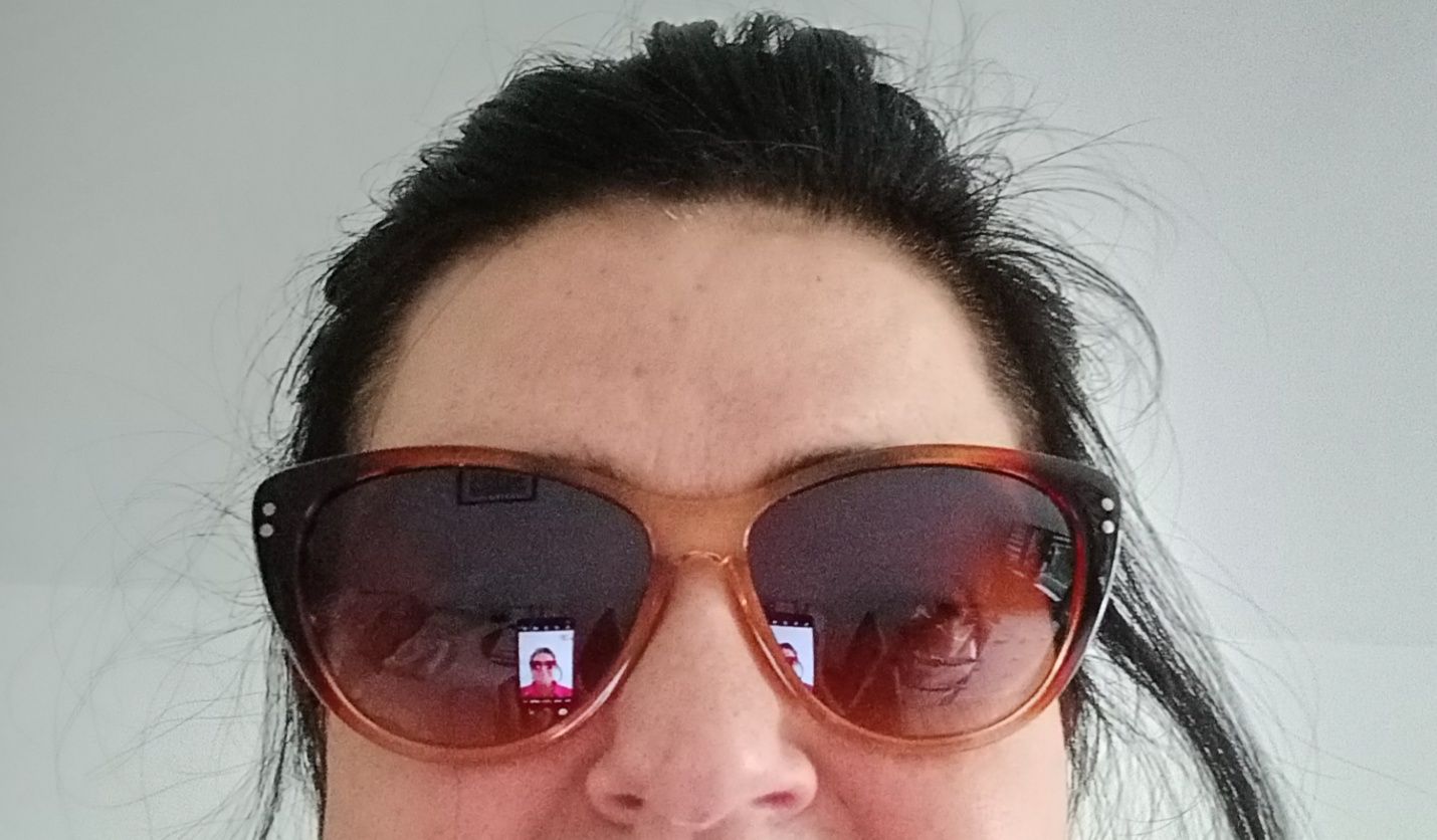 Brązowo beżowe okulary przeciwsloneczne