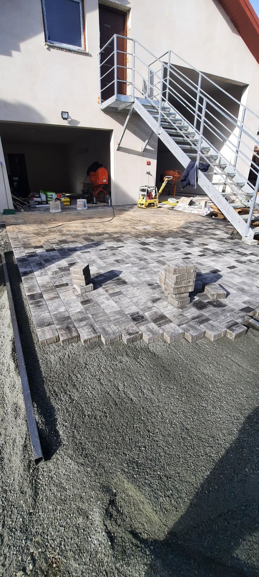 Brukarstwo Brukarz Ukladanie Kostki betonowej Tarasy podjazdy