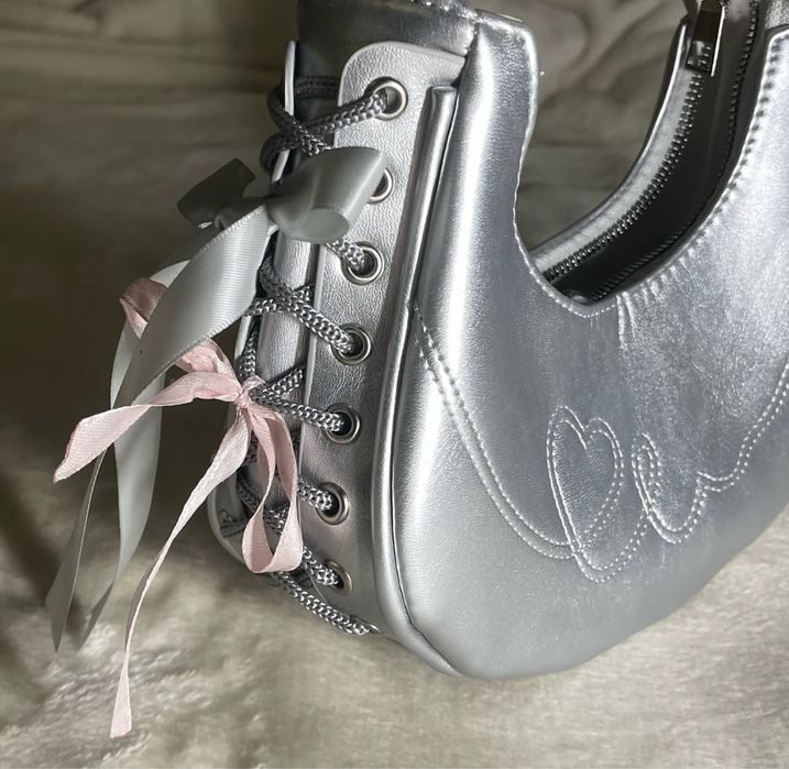 Сумка/сумочка через плече, серебриста