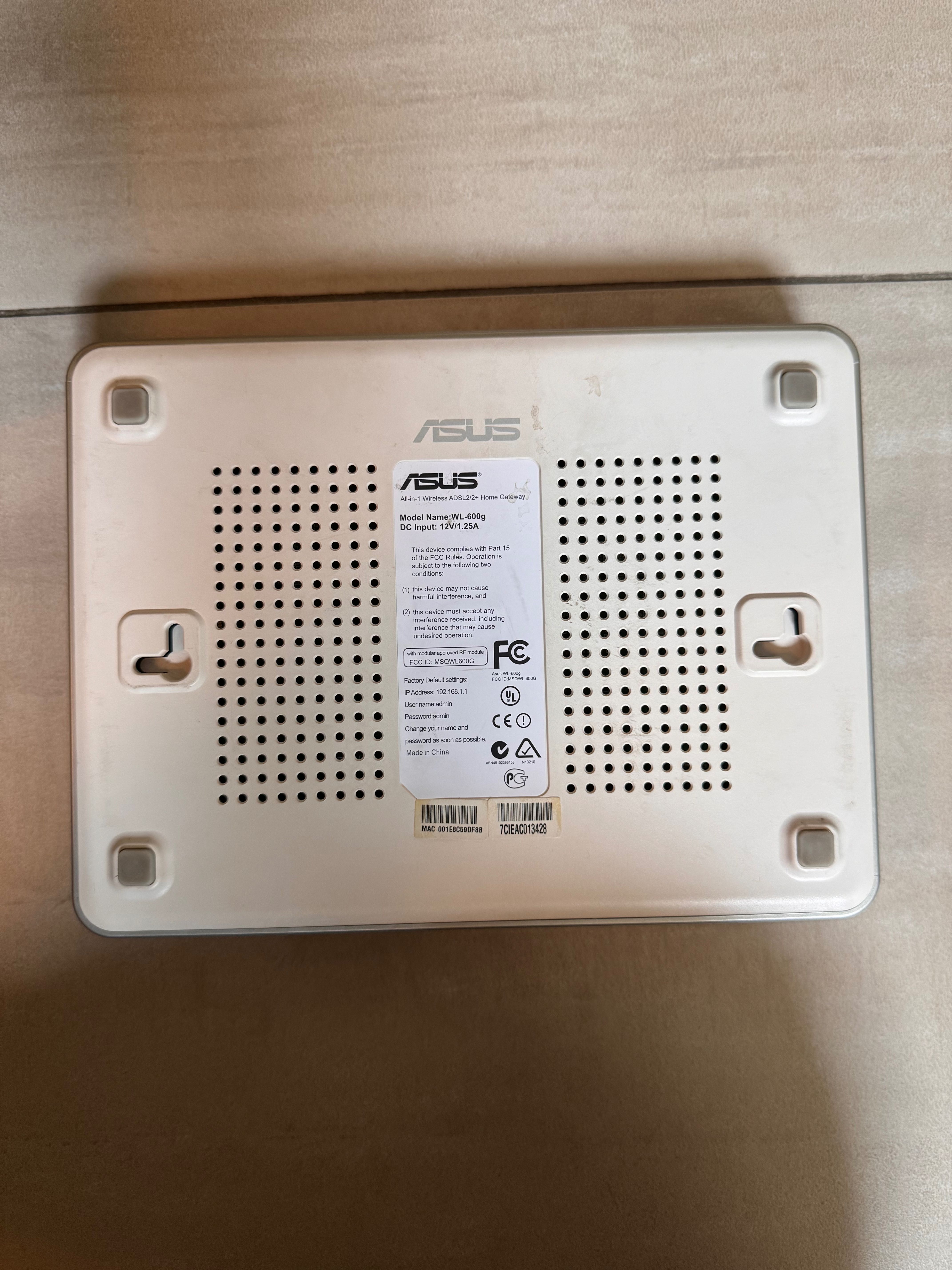 Router Asus WL-600gm + sieć bezprzedowdowa ADSL2/2 + home gateway