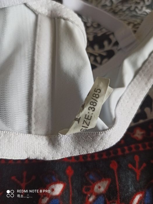 Бюстгальтер на выбор.