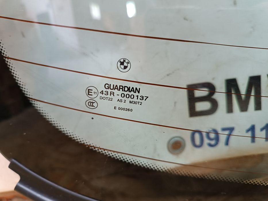 Заднє скло bmw f10 скло бмв ф10 заднее стекло бмв ф10 заднее село bmw