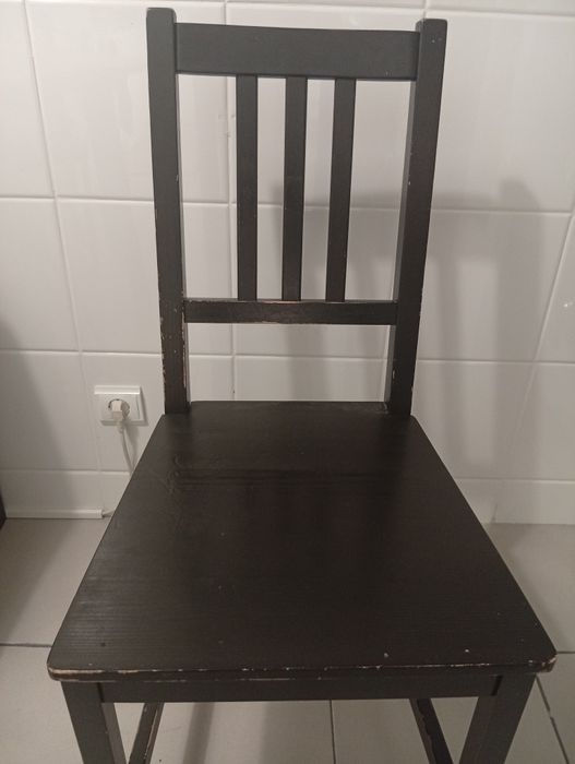 Conjunto mesa e cadeiras