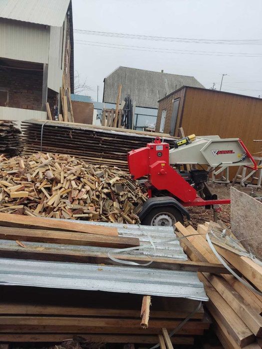 Професійне подрібнення гілок та розчищення ділянок