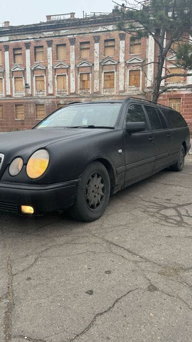 Продам Mercedes Катафалку!