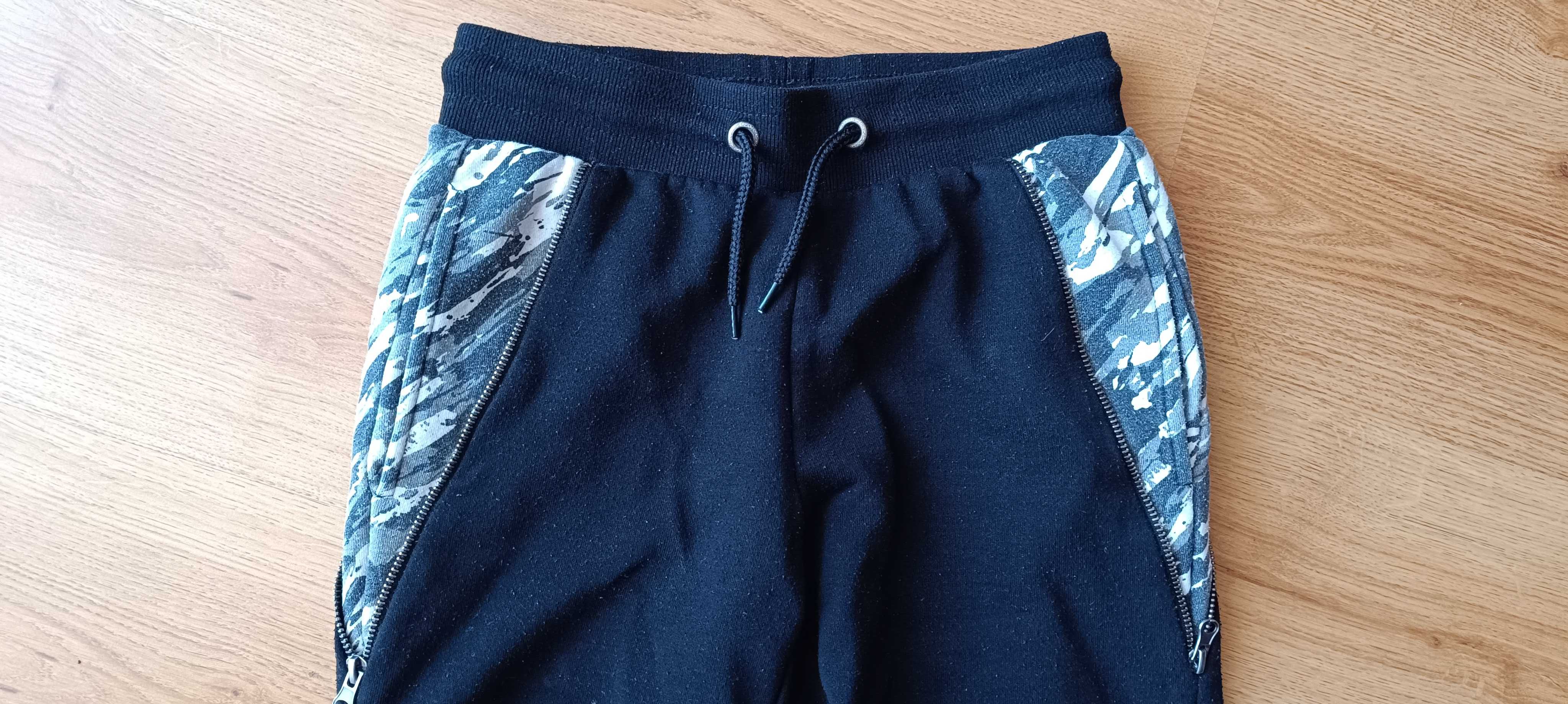 Spodnie joggery 10-12 lat
