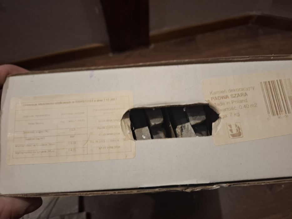 Kamienie dekoracyjne - różne.