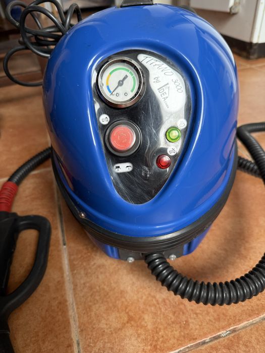 Máquina de limpeza a vapor