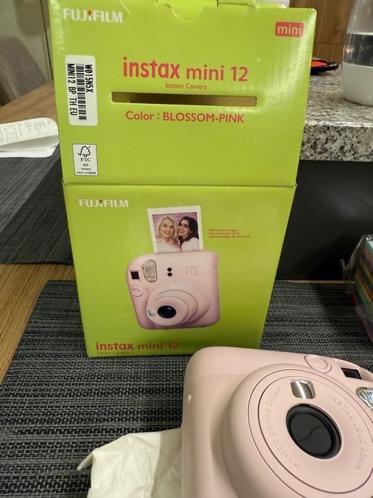 Máquina fotográfica instax mini 12
