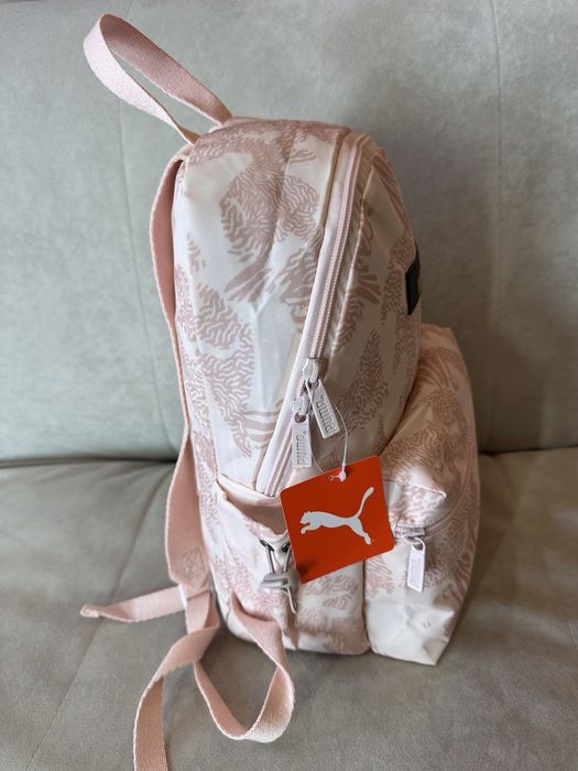 Легкий та місткий рюкзак Puma