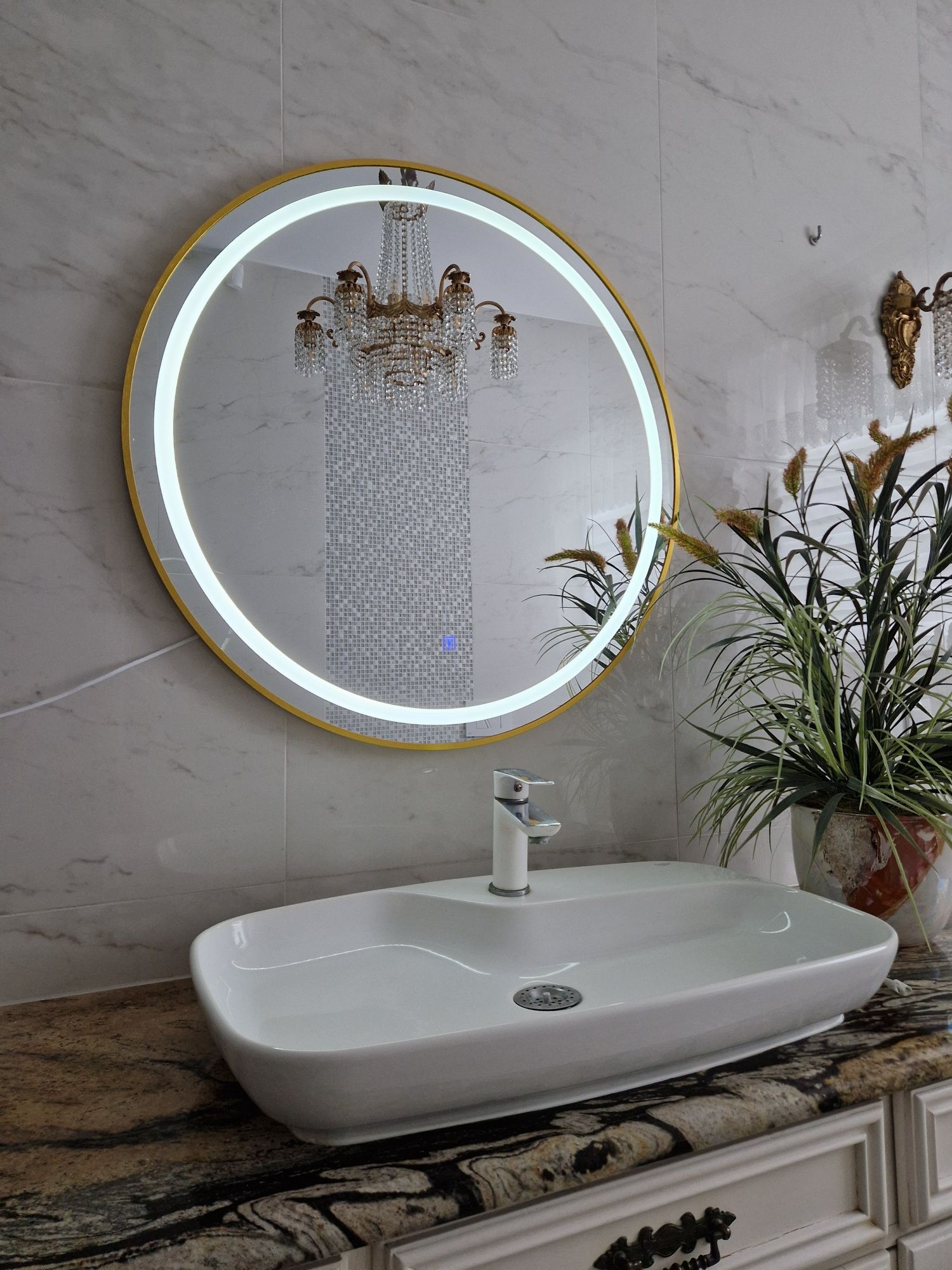 Lustro ścienne okrągłe łazienkowe podświetlane led  80 cm