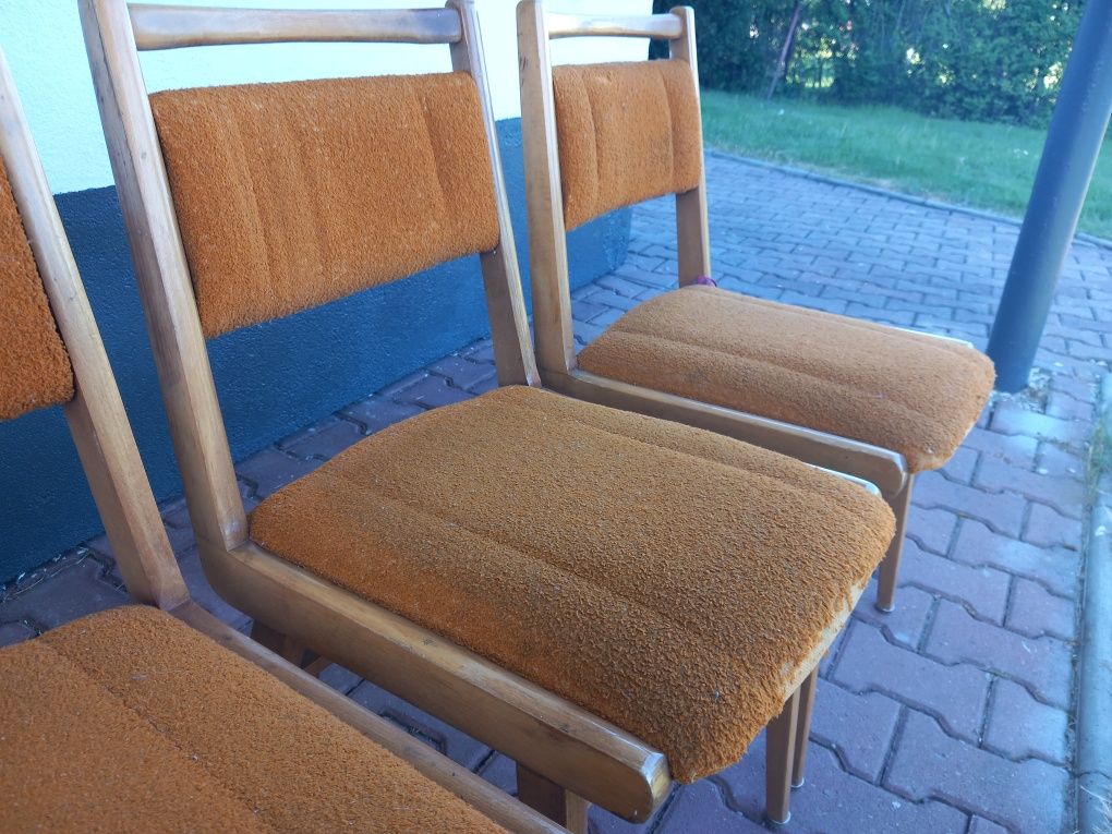 Krzesła bukowe lata 70