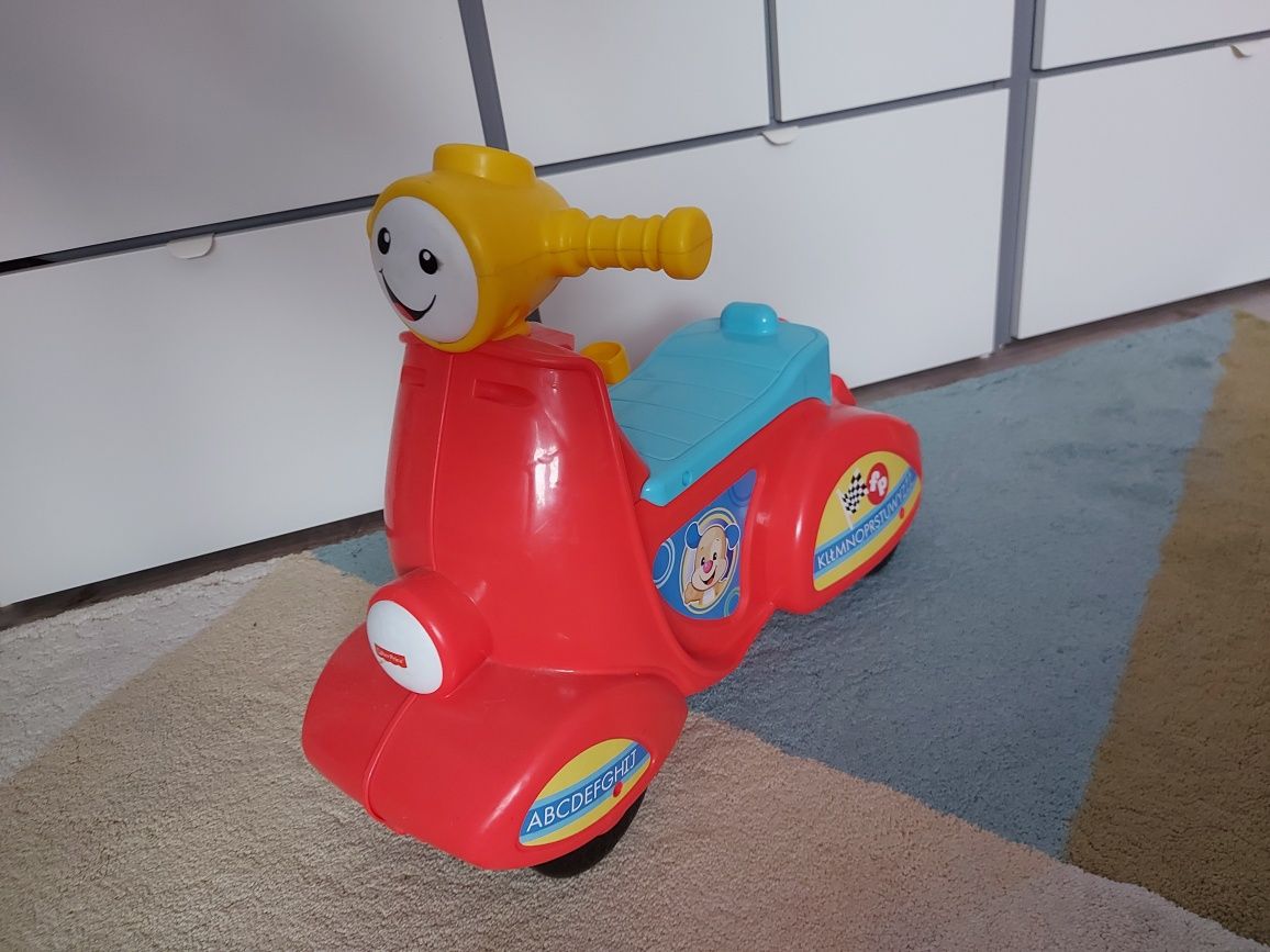 Skuter, jeździk fisher price