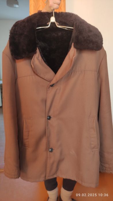 Продам  латвійське пальто Vitas (дублянка, кожух) натуральне хутро