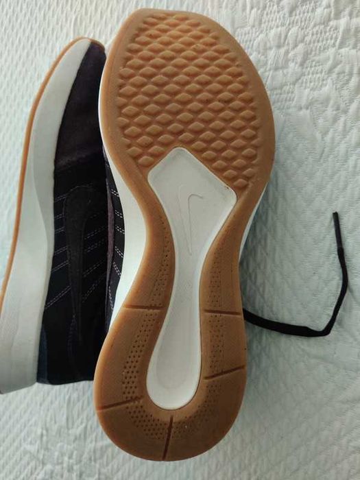 Sapatilhas NIKE novas