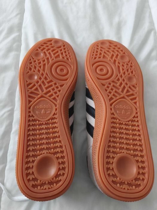 Adidas spezial .