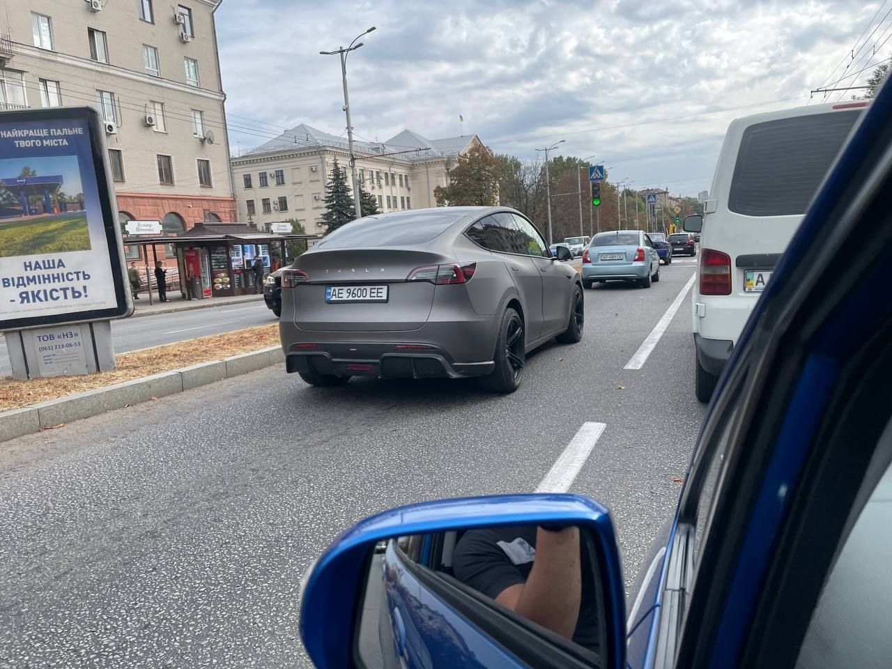 Tesla model Y  Long Range DM