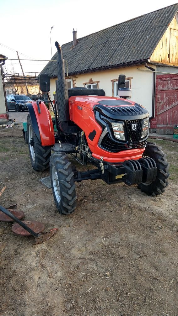 Продам трактор сінтай.