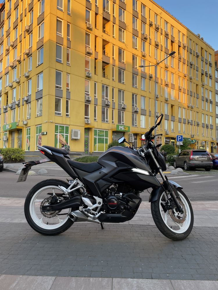 Мотоцикл Loncin CR4