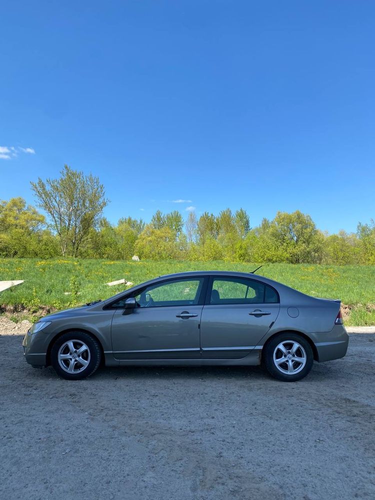 Honda гібрид, автомат !