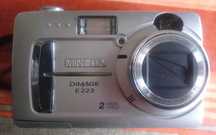 Konica Minolta DiMAGE E223 
a funcionar
