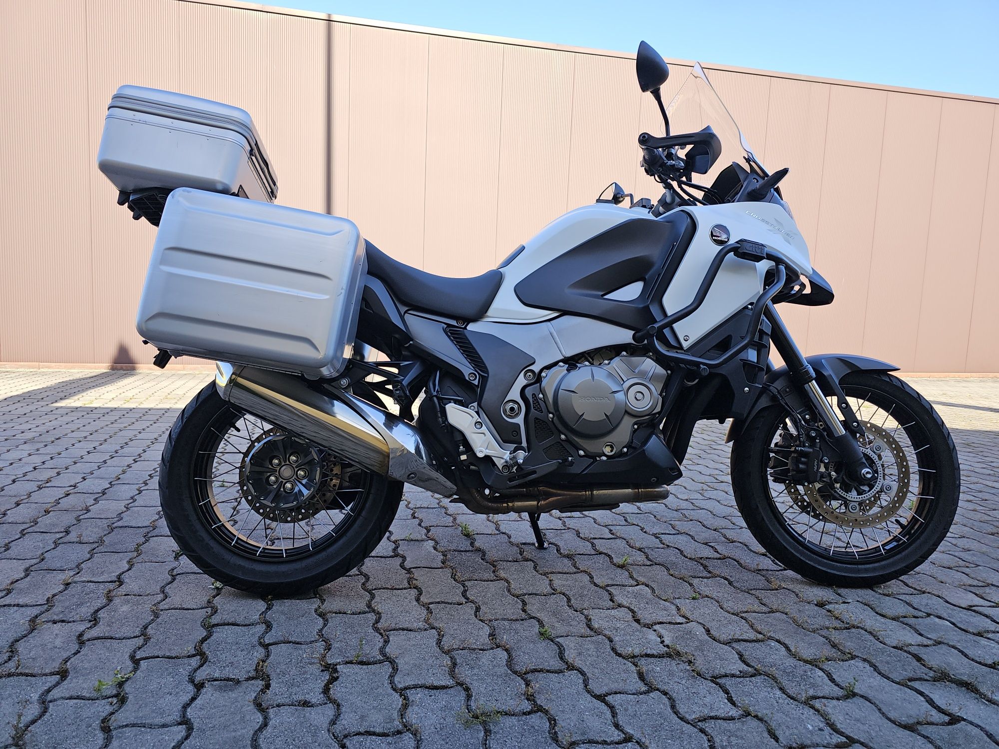 Honda VFR 1200X crosstourer, c/livro de revisões