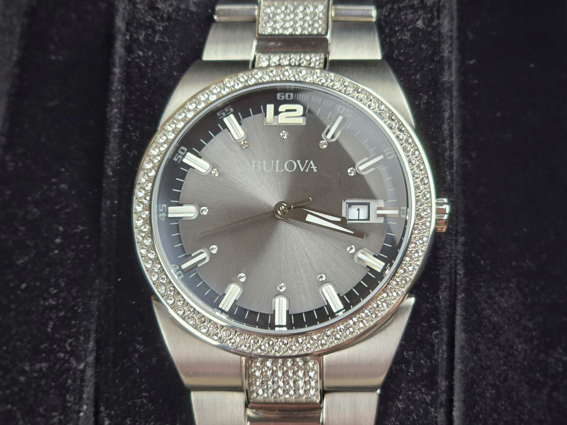 Наручний годинник Bulova 96B221 Swarovski Crystal. Оригінал!