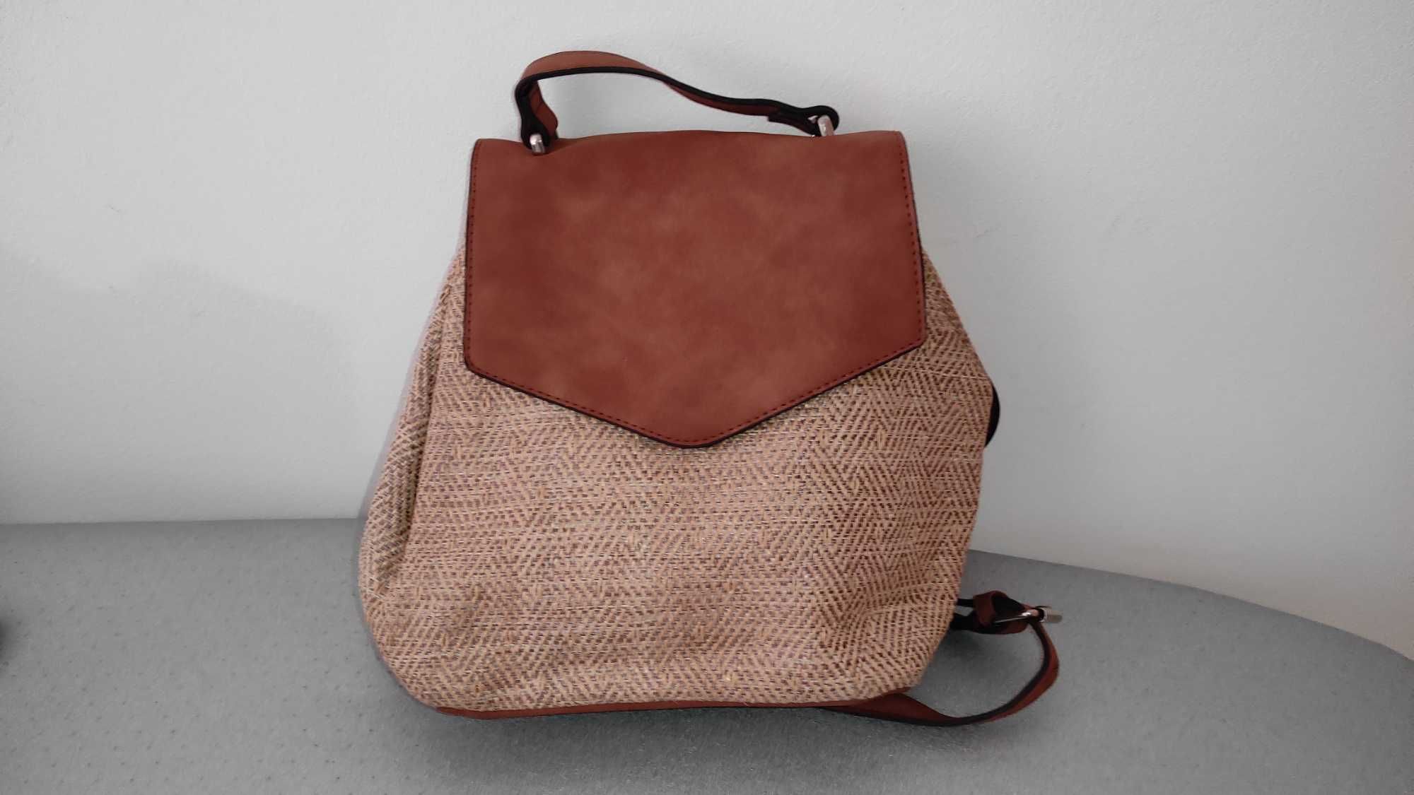 Mochila em bom estado