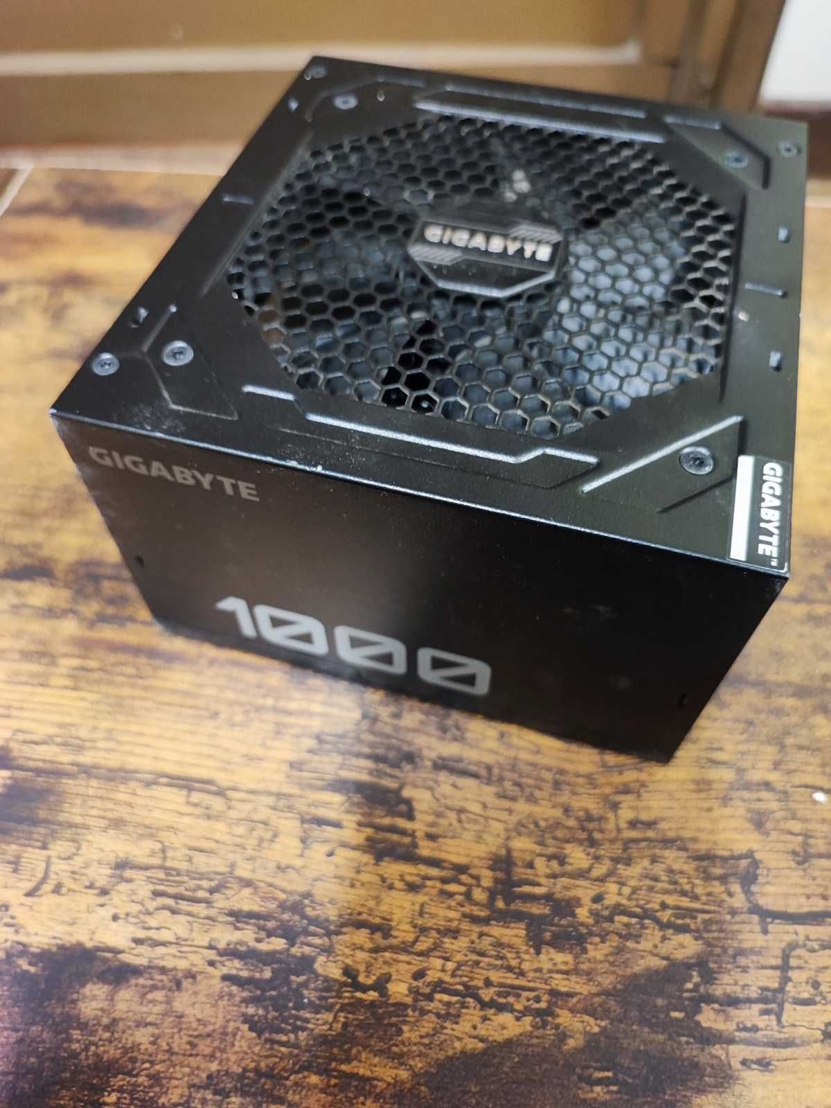 Fonte Alimentação Gigabyte P1000GM 1000W