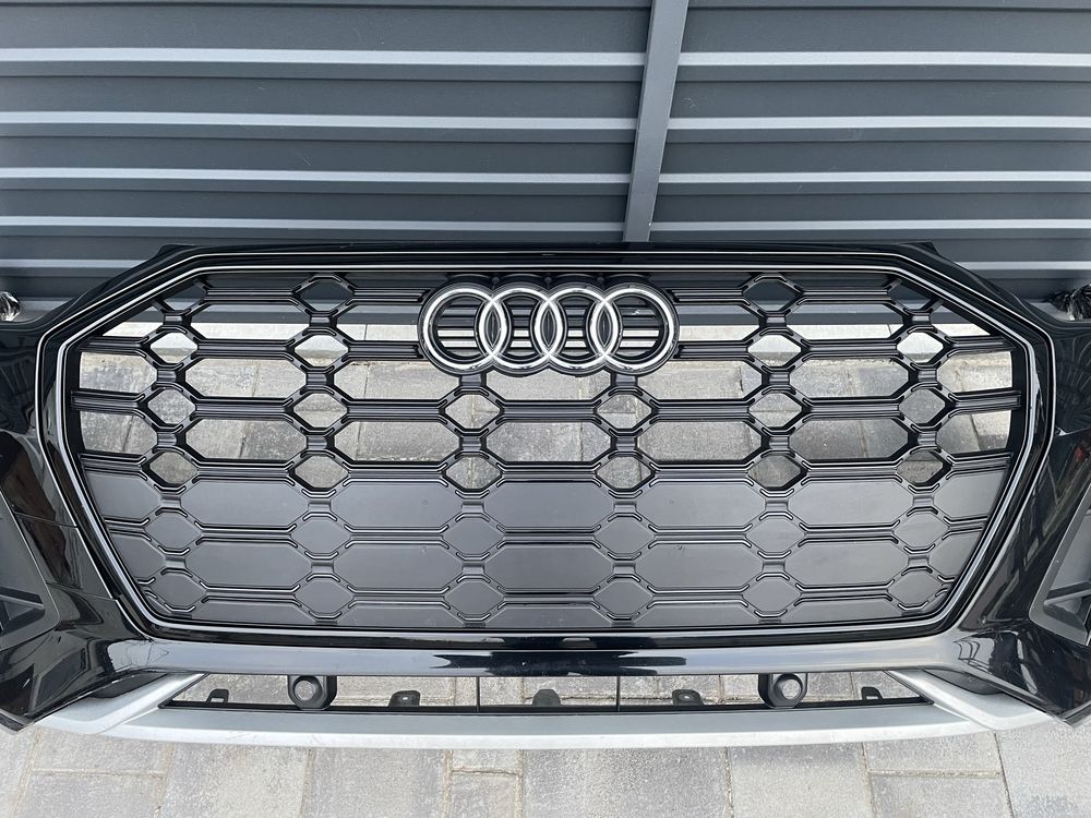 Бампер Audi Q5 rest Бампер Ауді
