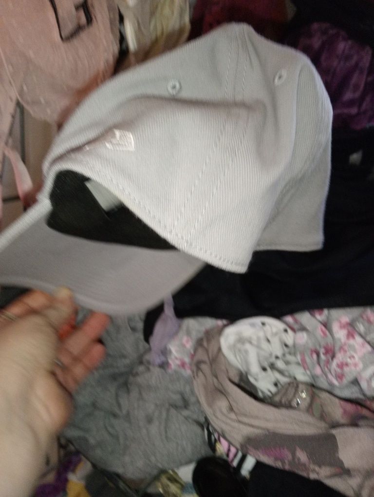 Czapka new era .