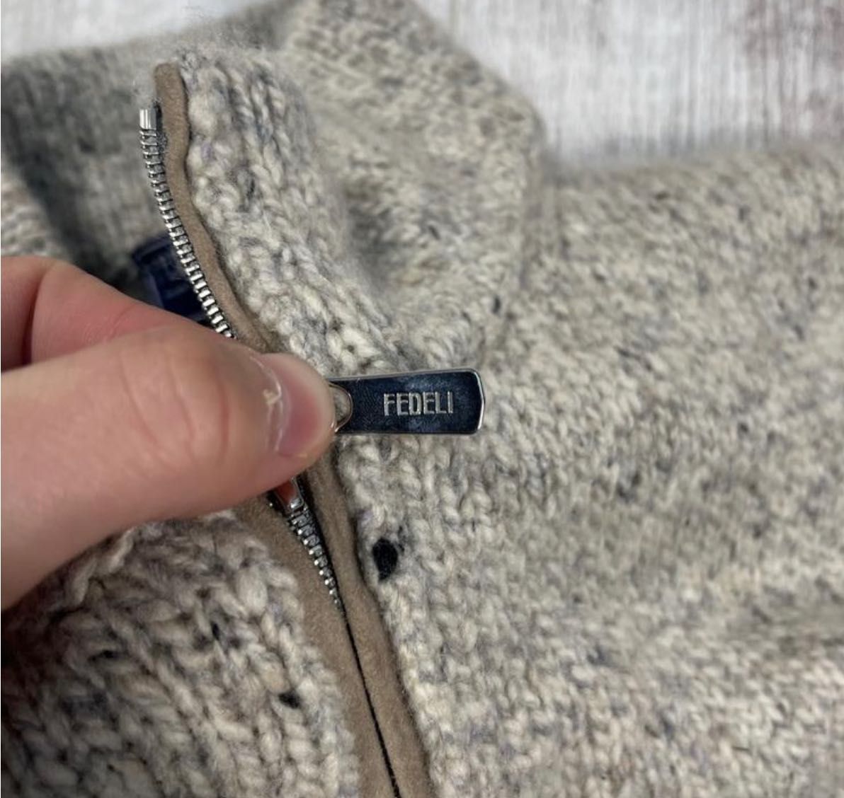 Светр кашеміровий вʼязаний fedeli італія canali corneliani