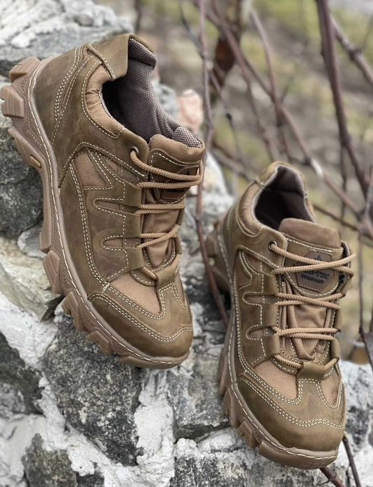 Демисезонные тактические кроссовки военные кожаные армейские кроссовки